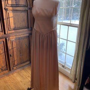 Beautiful silk champagne free people spaghetti strap long dress. GORGEOUS